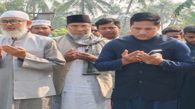 শিবপুরে বিদ্যুৎস্পৃষ্টে নিহত হাফেজ মনির হোসেনের কবর জিয়ারত করলেন মুহাদ্দিস আব্দুল খালেক