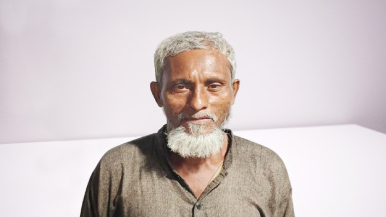 বিনা পারিশ্রমিকে সাড়ে ৮’শ কবর খুঁড়েছেন  ষাটোর্ধ্ব কৃষক মোহাম্মদ আলী